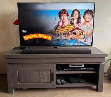 TV/Hifi meubel Kaprun scratched oak beschikbaar voor biedingen