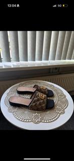 Gucci slippers, Kleding | Dames, Schoenen, Ophalen of Verzenden, Zo goed als nieuw, Zwart