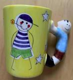 Kindermok, beker, mok, mug met stoere jongen met pet, Ophalen of Verzenden, Zo goed als nieuw, Overige stijlen, Kop(pen) en/of Schotel(s)