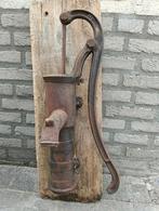 Oude waterpomp ter decoratie, Ophalen, Gebruikt, Handmatig