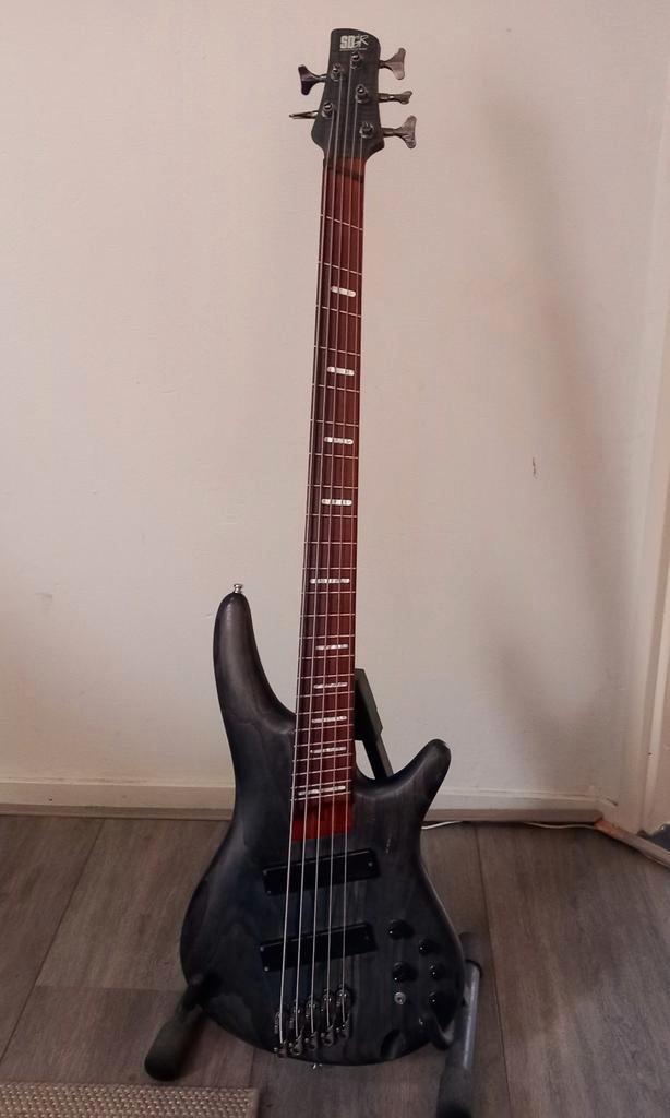 Ibanez SRFF805 Multiscale Basgitaar, Muziek en Instrumenten, Snaarinstrumenten | Gitaren | Bas, Gebruikt, Elektrisch, 5-snarig