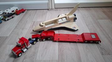 Siku space shuttle transporter beschikbaar voor biedingen