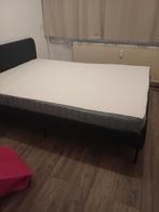 Bed zwart metaal met stoffen hoofdboard, Ophalen, Zwart, Nieuw, 140 cm