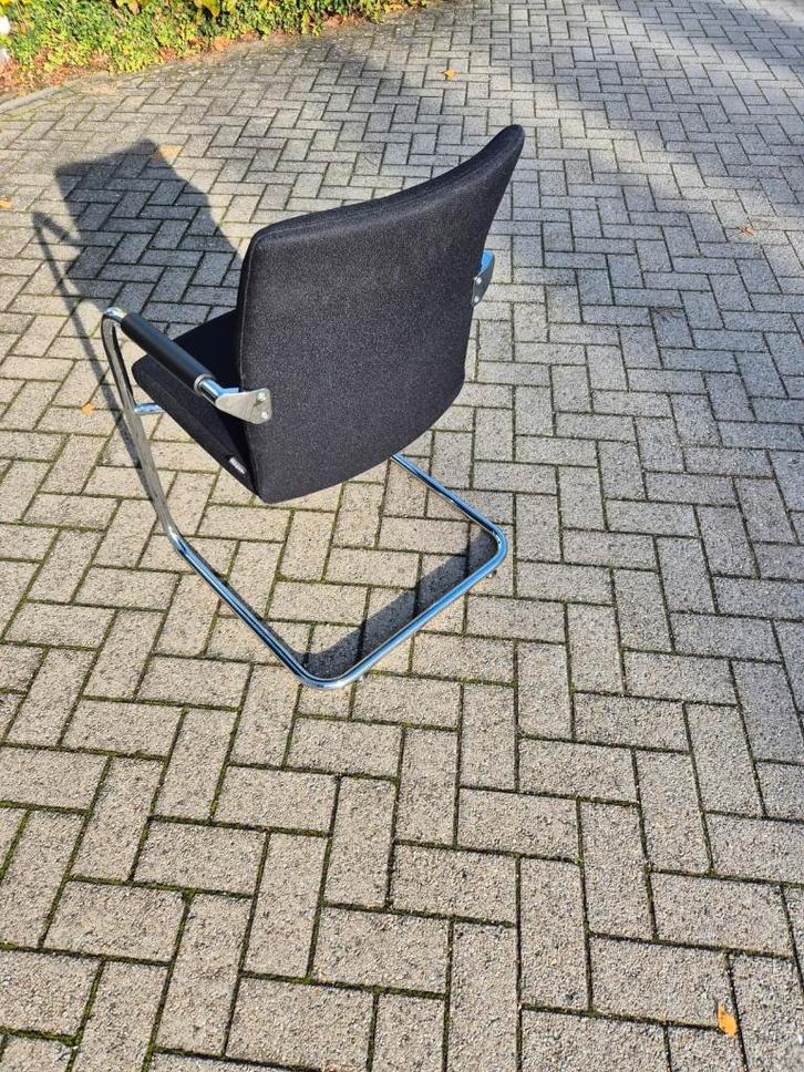 vergaderstoelen Dauphin  | 4 stuks, Huis en Inrichting, Stoelen, Gebruikt, Vijf, Zes of meer stoelen, Metaal, Stof, Zwart, Ophalen