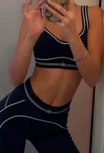 Alo Yoga Set Maat 36 (S), Kleding | Dames, Zwart, Ophalen of Verzenden, Zo goed als nieuw, Maat 36 (S)