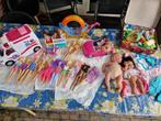 Leuk speelgoed, veel Barbie spullen en andere poppen, Ophalen, Gebruikt, Barbie