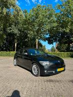 BMW 1-Serie Automaat (2012) | Panorama | APK tot 07-2026, Auto's, 65 €/maand, Zwart, 4 cilinders, Zwart