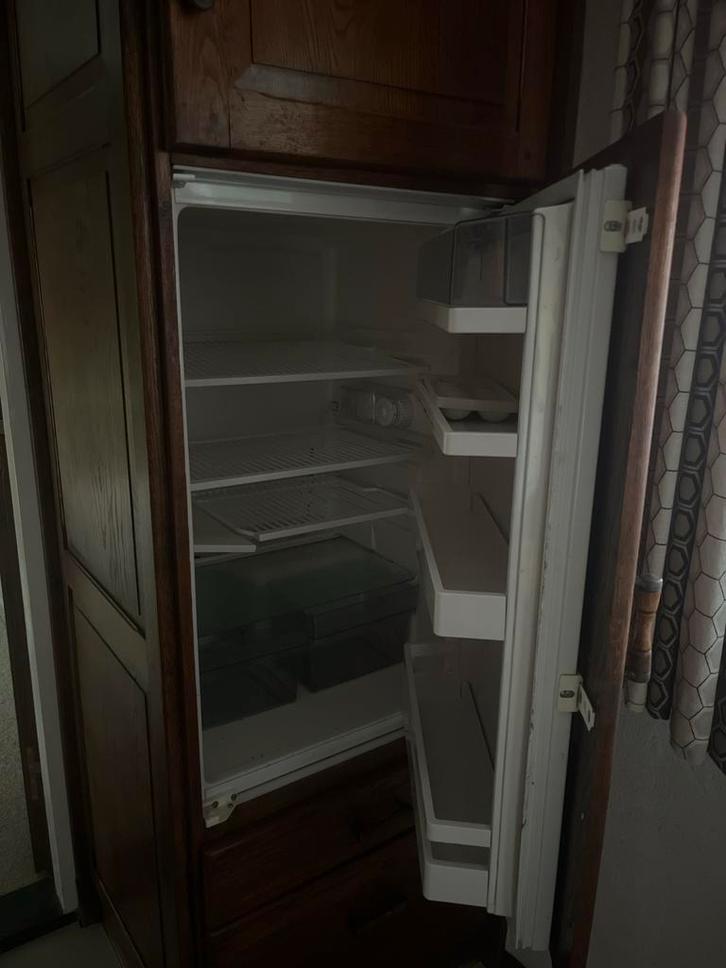 Inbouw Koelkast - Netjes en Functioneel, Witgoed en Apparatuur, Koelkasten en IJskasten, Gebruikt, Zonder vriesvak, 150 tot 200 liter