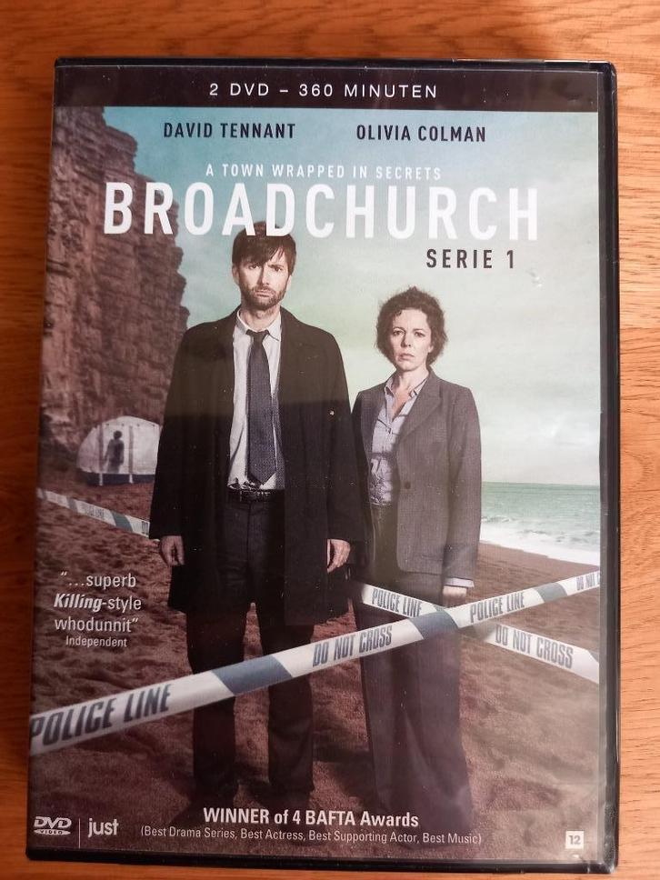 DVD box tv serie Broadchurch seizoen 1, Cd's en Dvd's, Dvd's | Tv en Series, Zo goed als nieuw, Thriller, Boxset, Vanaf 12 jaar