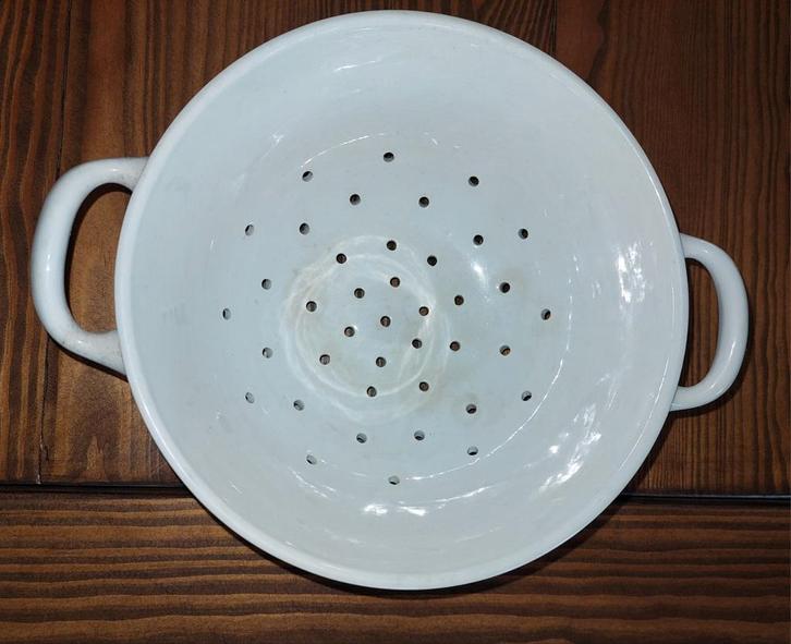 Zeldzaam vergiet van Petrus Regout., Antiek en Kunst, Antiek | Keramiek en Aardewerk, Ophalen of Verzenden