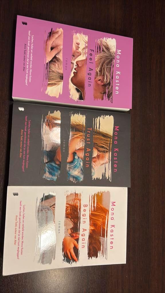 Mona Kasten - Feel Again, Boeken, Literatuur, Zo goed als nieuw, Ophalen of Verzenden