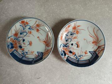 2 Imari Borden 17/18e eeuw beschikbaar voor biedingen
