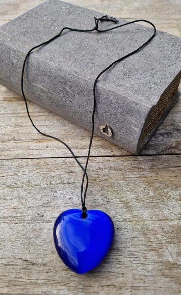 Blauw hart kettinghanger glasachtig materiaal beschikbaar voor biedingen
