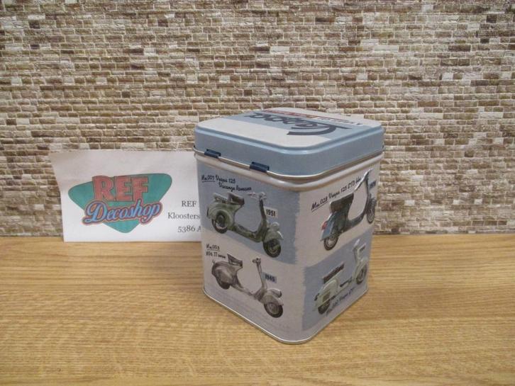 thee blikje, VESPA 7,5x7,5x9,5 cm, licentie, Verzamelen, Blikken, Nieuw, Thee, Ophalen of Verzenden