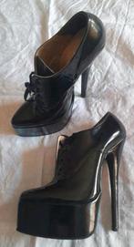 Sexy zwarte lak kinky hoge hakken high heels. Oxford. Mt.37, Zwart, BDSM, Ophalen of Verzenden, Zo goed als nieuw