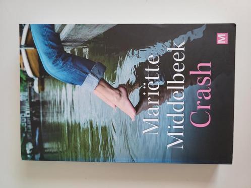 Mariëtte Middelbeek - Crash, Boeken, Romans, Zo goed als nieuw, Nederland, Ophalen of Verzenden