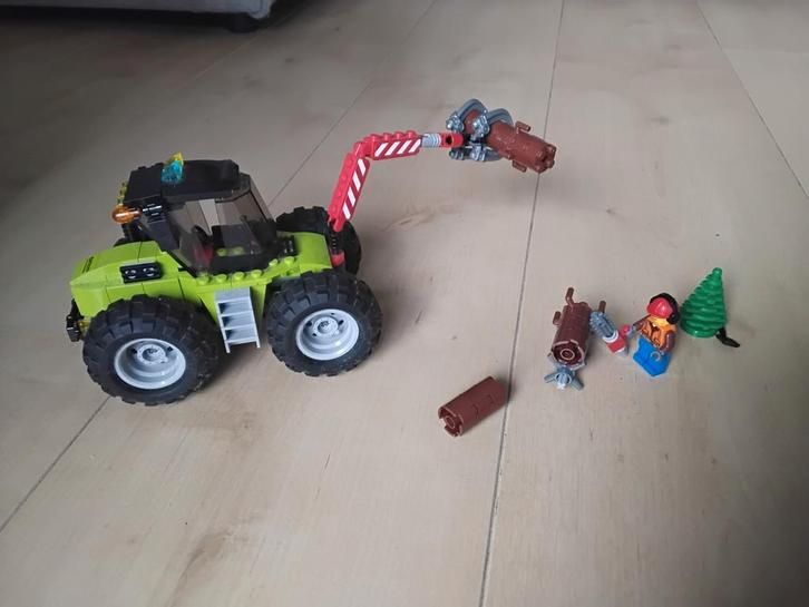 Lego City Bosbouwtractor 60181, Kinderen en Baby's, Speelgoed | Duplo en Lego, Zo goed als nieuw, Lego, Complete set, Ophalen of Verzenden