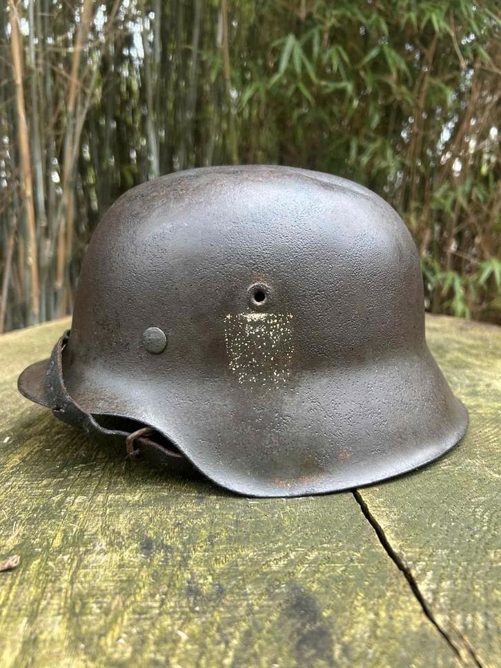 Duitse helm M42 WO2, Verzamelen, Militaria | Tweede Wereldoorlog, Helm of Baret, Duitsland, Ophalen of Verzenden