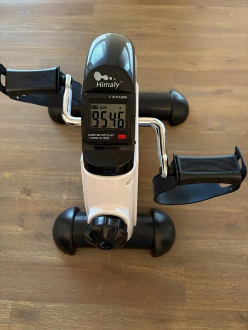 Stoelfiets  / tafelfiets !, Sport en Fitness, Fitnessapparatuur, Zo goed als nieuw, Stoelfiets, Armen, Benen, Overige materialen