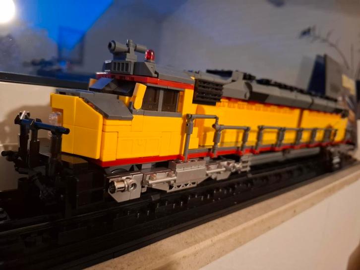 NIFELIZ Lego Trein Locomotief DDA40X, Hobby en Vrije tijd, Modeltreinen | H0, Zo goed als nieuw, Locomotief, Overige merken, Ophalen