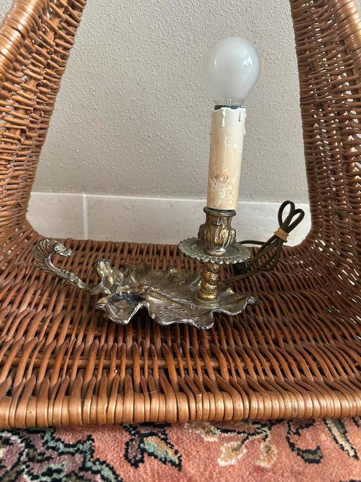 Koperen tafellamp met draak en gehaakt kapje, Antiek en Kunst, Antiek | Lampen, Ophalen of Verzenden