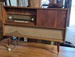 Radio meubel, Ophalen