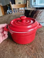 Rode Mini Keramische Ovenschaal / Cocotte - Vincelli, Ophalen of Verzenden, Zo goed als nieuw