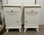 Twee witte houten nachtkastjes 5,00 per stuk., Huis en Inrichting, Ophalen, Gebruikt, Minder dan 45 cm, 70 cm of meer