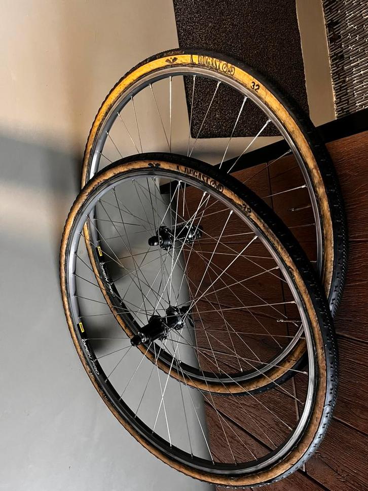 Shimano Ultegra wielen met Dugast Tubes, Fietsen en Brommers, Fietsonderdelen, Zo goed als nieuw, Racefiets, Wiel, Ophalen