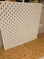 IKEA SKÅDIS bord met accessoires - kantoor/slaapkamer, Ophalen of Verzenden, Zo goed als nieuw