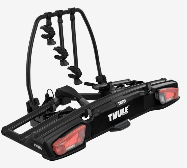 Te huur: Perfecte Thule fietsendrager voor 3 fietsen, Auto diversen, Fietsendragers, Zo goed als nieuw, Trekhaakdrager, 3 fietsen of meer