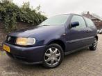 Volkswagen Polo 1.6 AUTOMAAT / Trekhaak, Auto's, Zwart, 4 cilinders, Blauw, Origineel Nederlands
