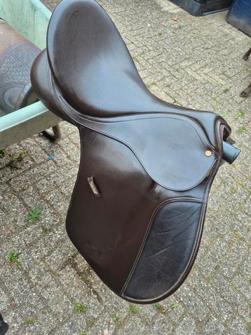  Wintec cair 17,5 inch VZ zadel & anatomica spring 17 inch beschikbaar voor biedingen