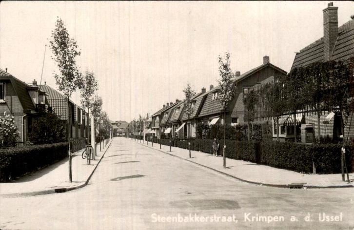 Krimpen aan den IJssel - Steenbakkerstraat - Straatzicht, Verzamelen, Ansichtkaarten | Nederland, Gelopen, Zuid-Holland, 1920 tot 1940