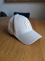New York Yankees cap corduroy cream S/M, Ophalen of Verzenden, Zo goed als nieuw, One size fits all