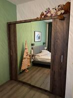 Kleding kast met spiegel en schuifdeur (donker eikenhout), Huis en Inrichting, Kasten | Kledingkasten, Natuurlijk donker hout
