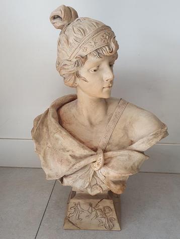 Uriela gemerkt - Terra Cotta beeld Art Noveau - 70 cm hoog beschikbaar voor biedingen