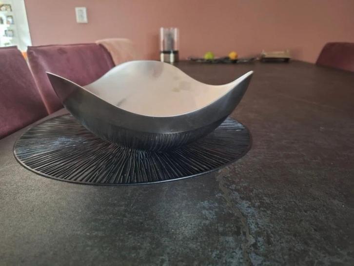 Georg Jensen schaal Bloom, Huis en Inrichting, Woonaccessoires | Schalen en Manden, Zo goed als nieuw, Schaal, Rond, Overige materialen