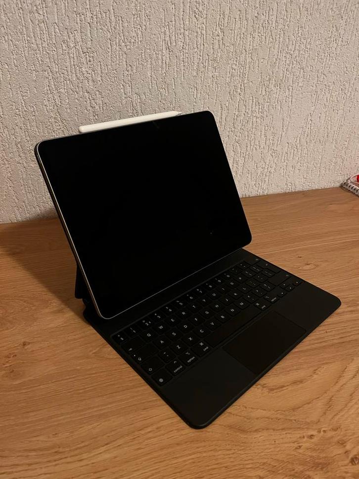 iPad Pro 12.9" M1 + Accessoires, Computers en Software, Apple iPads, Zo goed als nieuw, Apple iPad Pro, Wi-Fi, 13 inch of meer