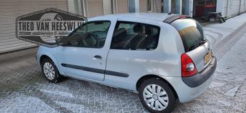 Renault Clio 1.2-16V Authentique Comfort Nieuwe banden+nieuw