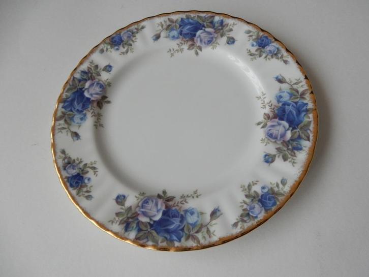 Royal Albert Moonlight Rose bord, Antiek en Kunst, Antiek | Servies los, Ophalen of Verzenden