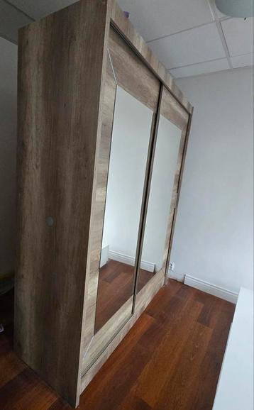 MOET NU WEG: Kasten, bed en decoratieve openhaard - afbeelding 2