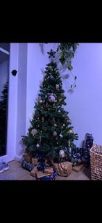 Partij nieuwe kerstbomen + LED verlichting – 30 dozen, Diversen, Kerst, Ophalen, Nieuw