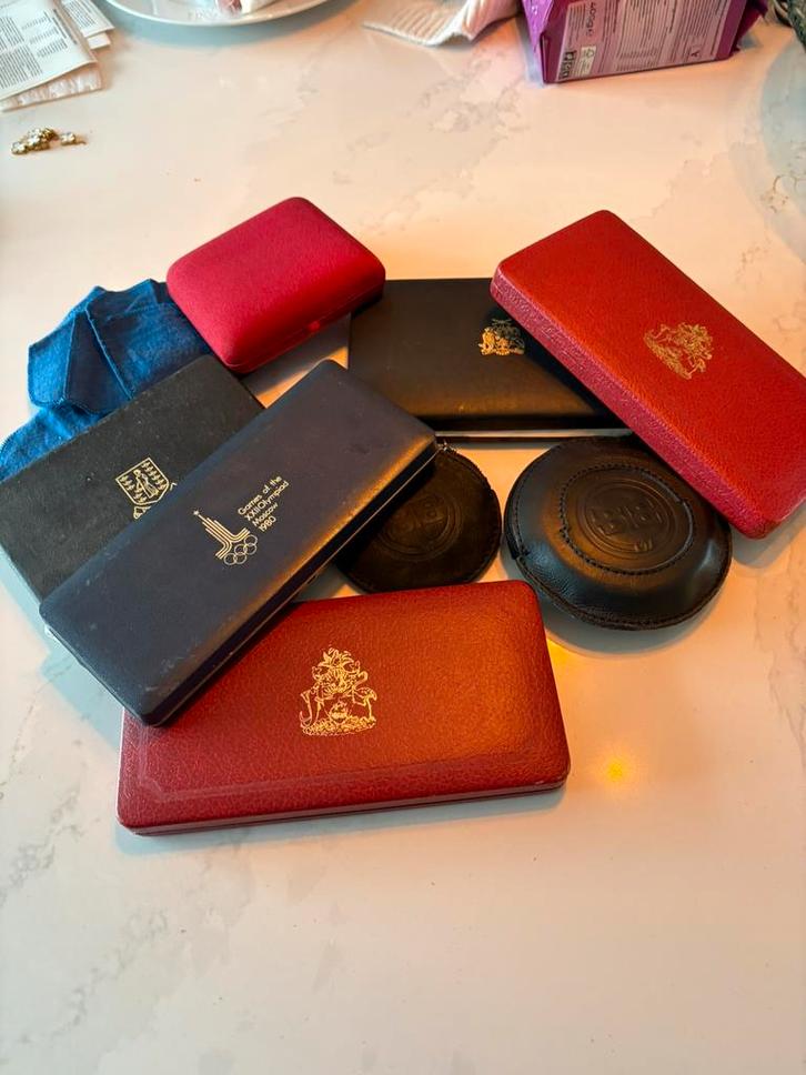 Buddha to buddha mapjes, muntendoosjes etc, Antiek en Kunst, Antiek | Goud en Zilver, Verzenden