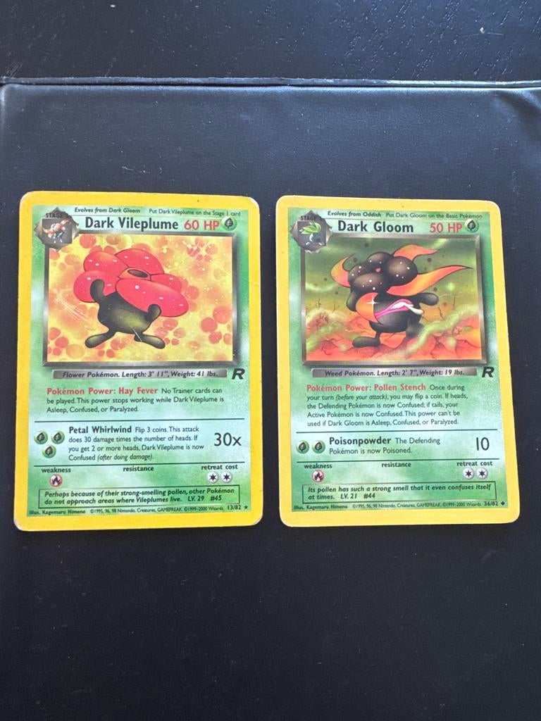 Dark Vileplume & Dark Gloom - Vintage Pokemon Kaarten, Ophalen, Gebruikt, Losse kaart