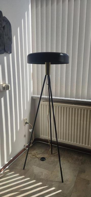 Lucande Filoreta Vloerlamp – 140 cm Hoog beschikbaar voor biedingen