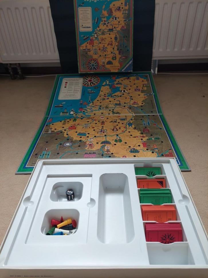 Gezelschapsspel EEN REIS DOOR DE BENELUX, Hobby en Vrije tijd, Gezelschapsspellen | Bordspellen, Zo goed als nieuw, Vijf spelers of meer