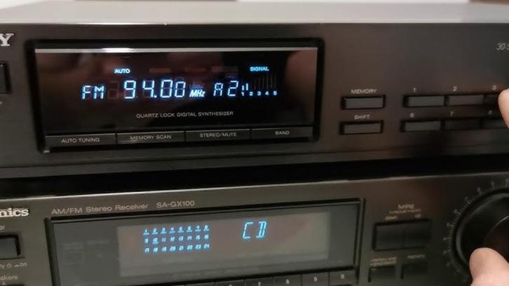 Mooie SONY Quartz lock digital synthesized ST-S110, Audio, Tv en Foto, Tuners, Zo goed als nieuw, Ophalen