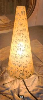 Mawa Design Driepoot Tafellamp Cone Kap
E24 Gloeilamp., Ophalen of Verzenden, Minder dan 50 cm