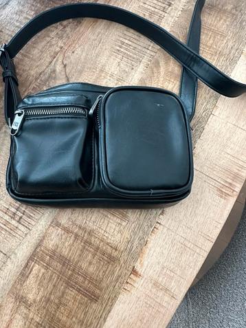 Zwarte schouder tas /cross over metk pull&bear beschikbaar voor biedingen